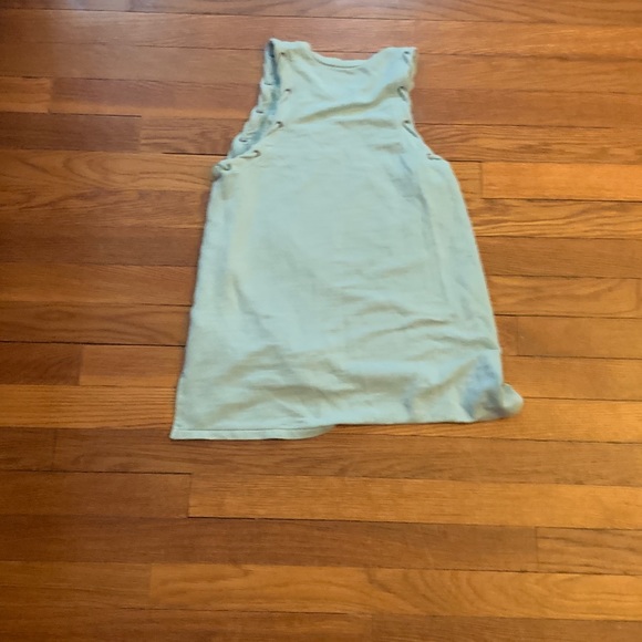 Tanktop - Picture 2 of 2
